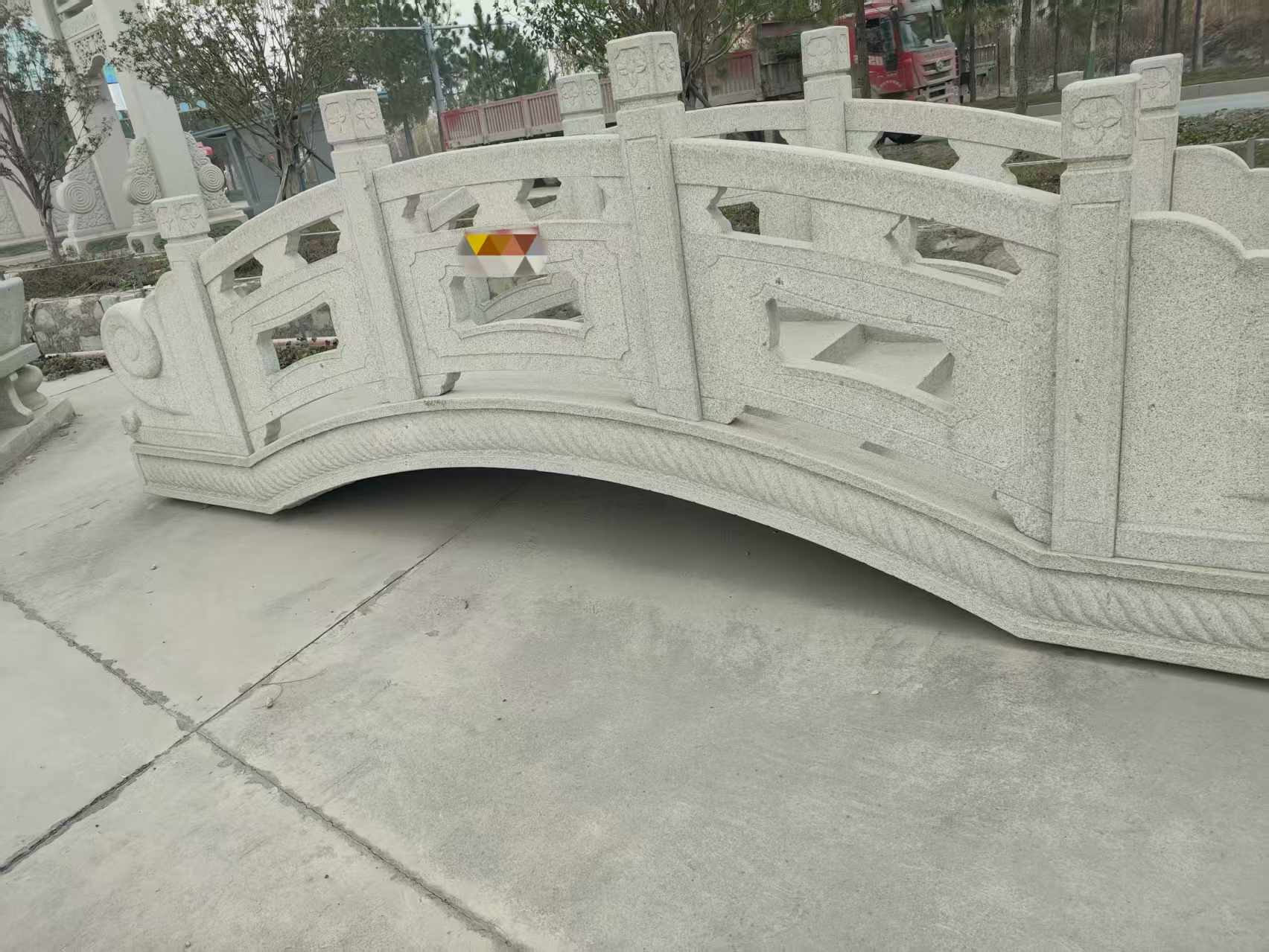四平芝麻白拱桥，石桥