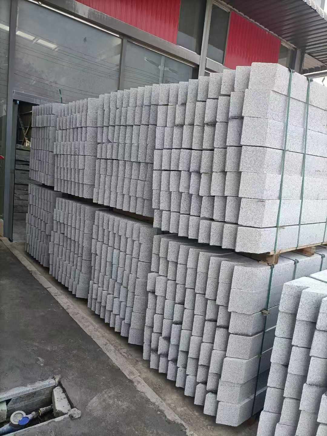 四平芝麻白树围石 树池