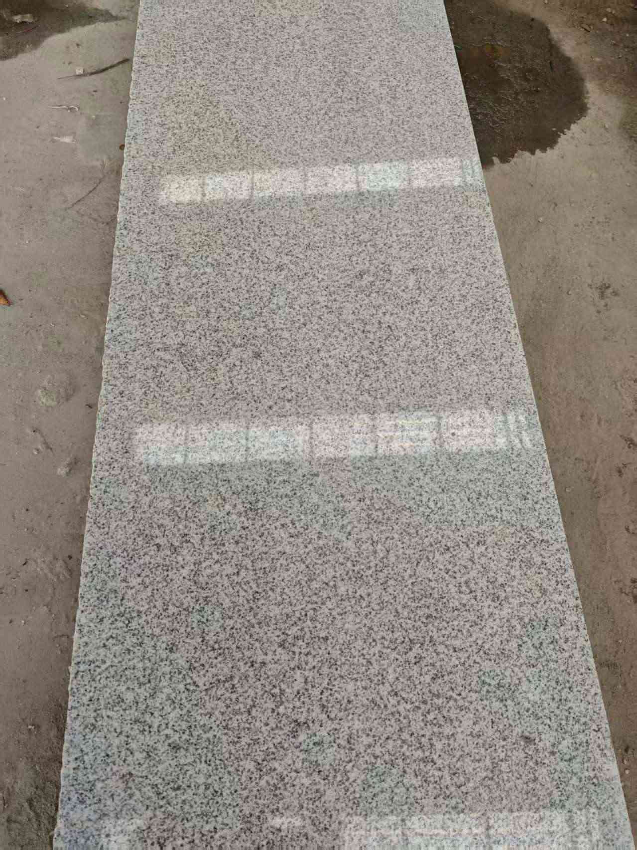 四平芝麻白光面毛板